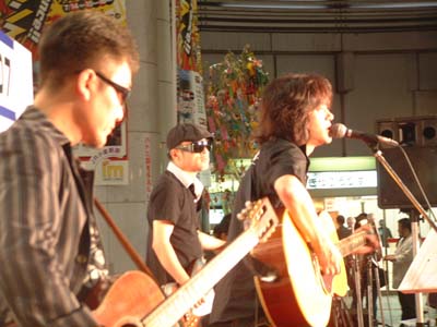 出前ライブJAM広場
