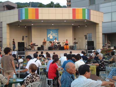 出前ライブinレインボー広場